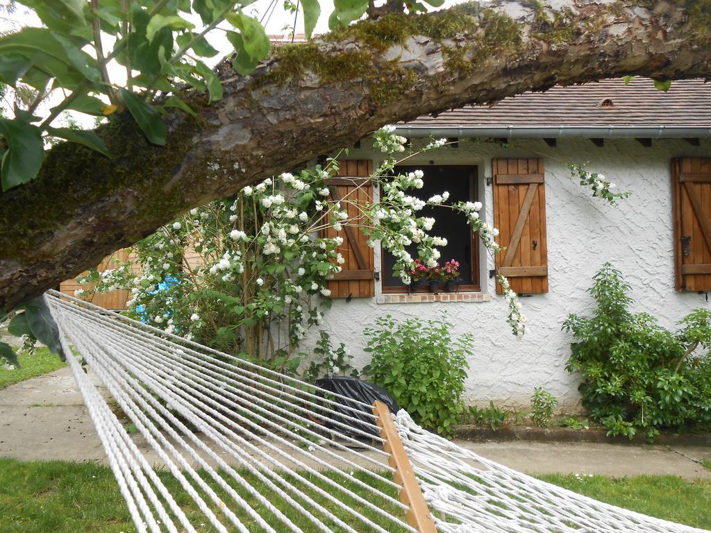 Villa Aux Marguerites Sainte-Genevieve-les-Gasny Zimmer foto